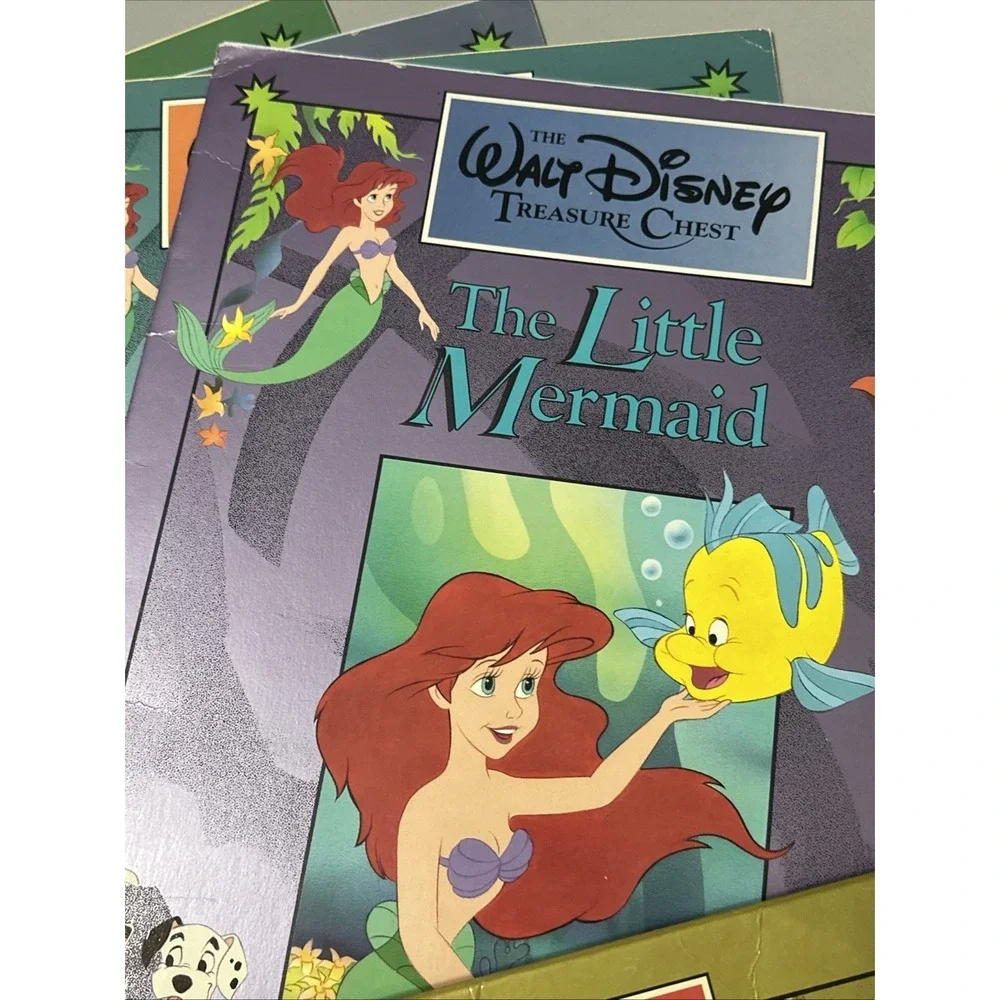 VTG The Walt Disney Treasure Chest 1991  4 Oversized Books in Folder!